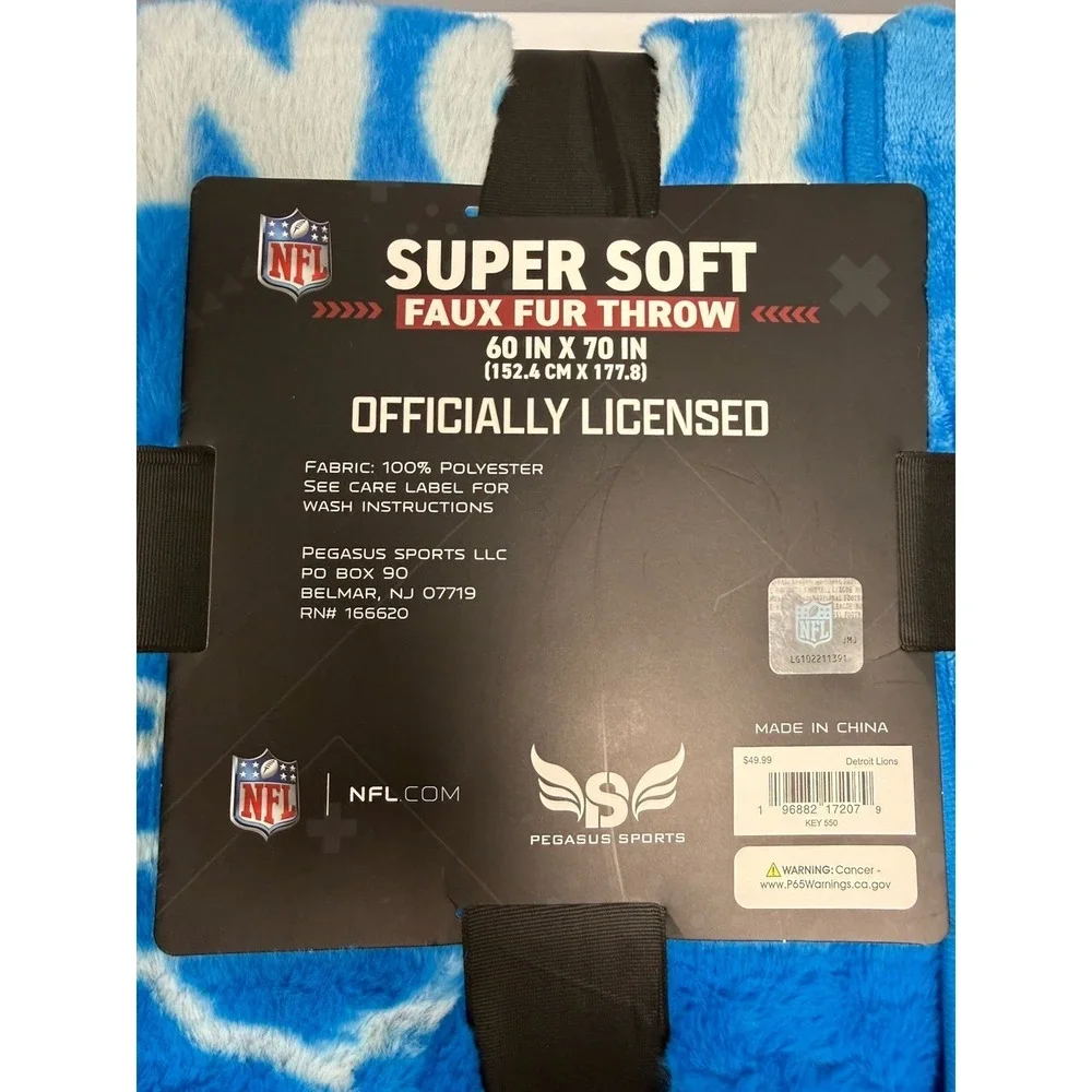 NWT Detroit Lions Throw Blanket 60x70 Plush Honolulu Blue Super Soft Faux Fur